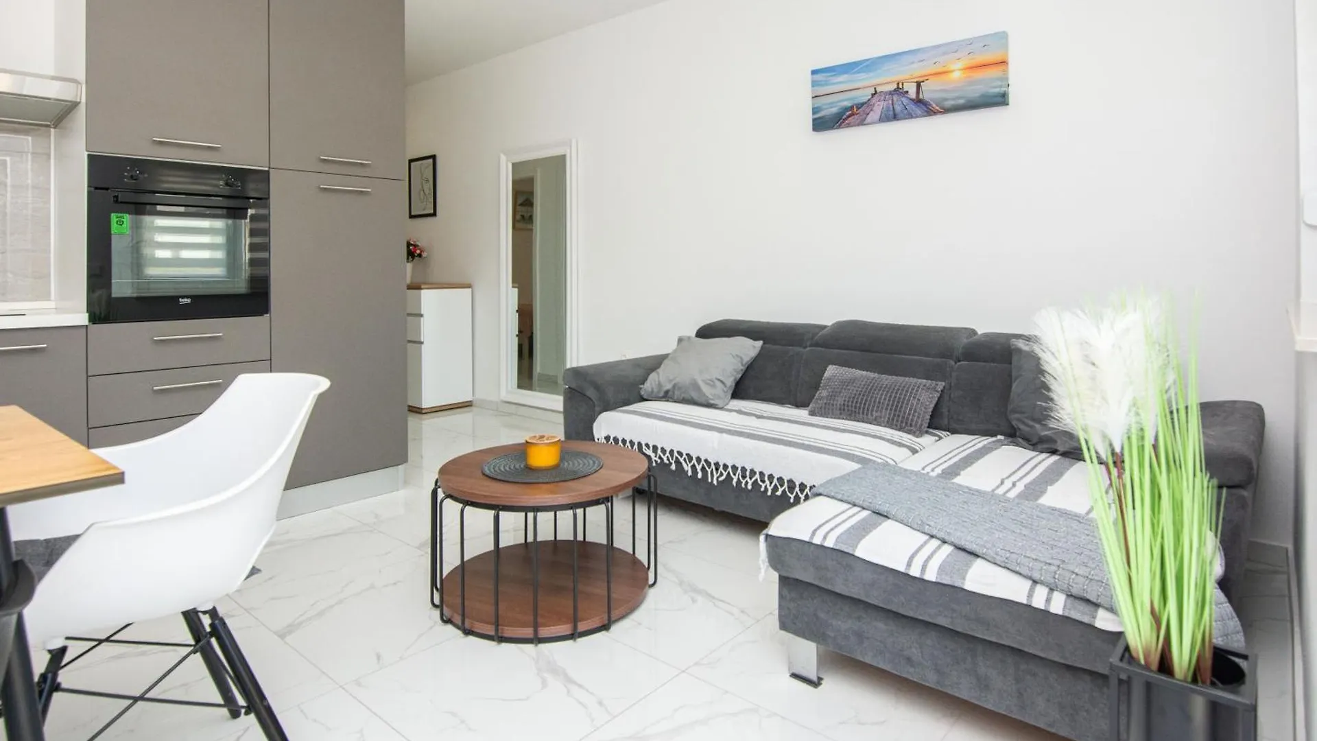 Apartments Grabovickic Vir
