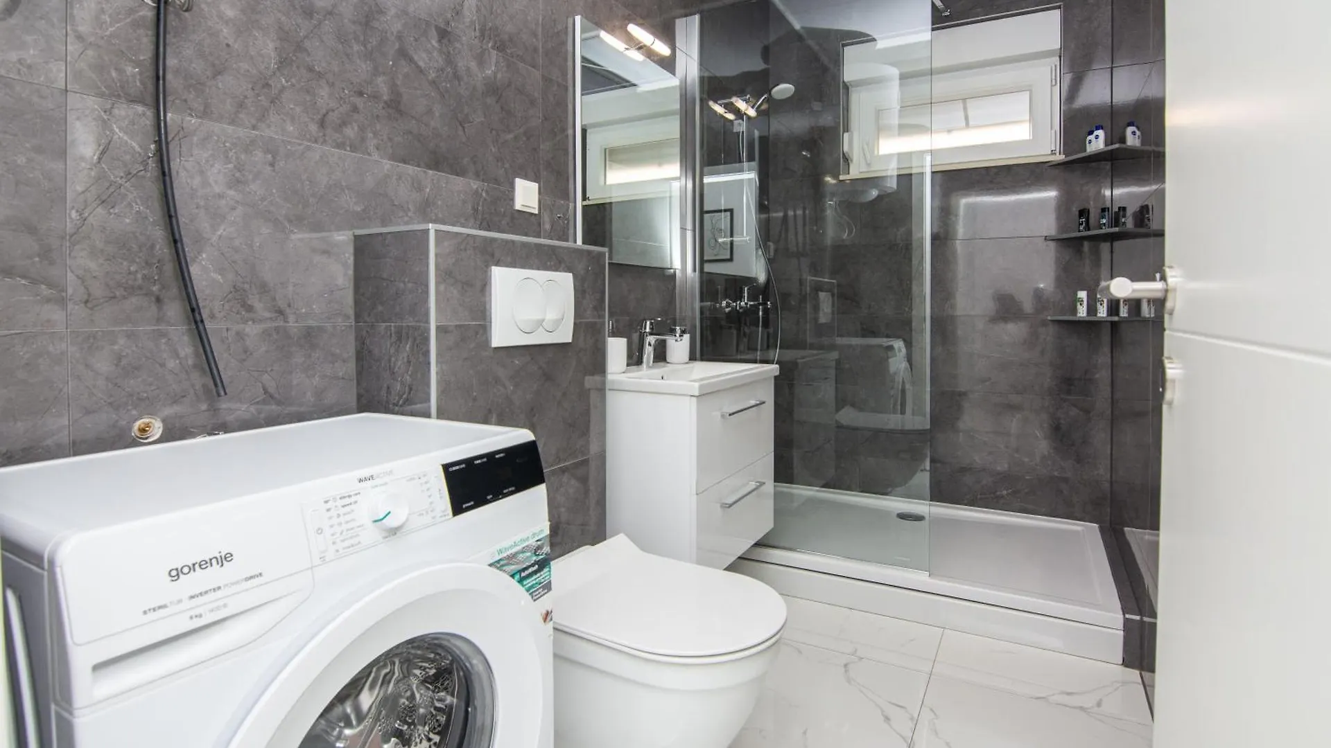 Apartments Grabovickic Vir 0*,