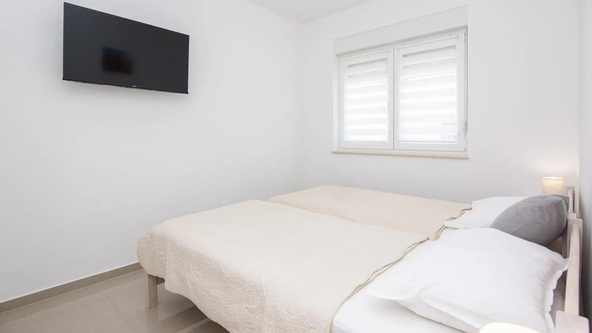 Apartments Grabovickic Vir